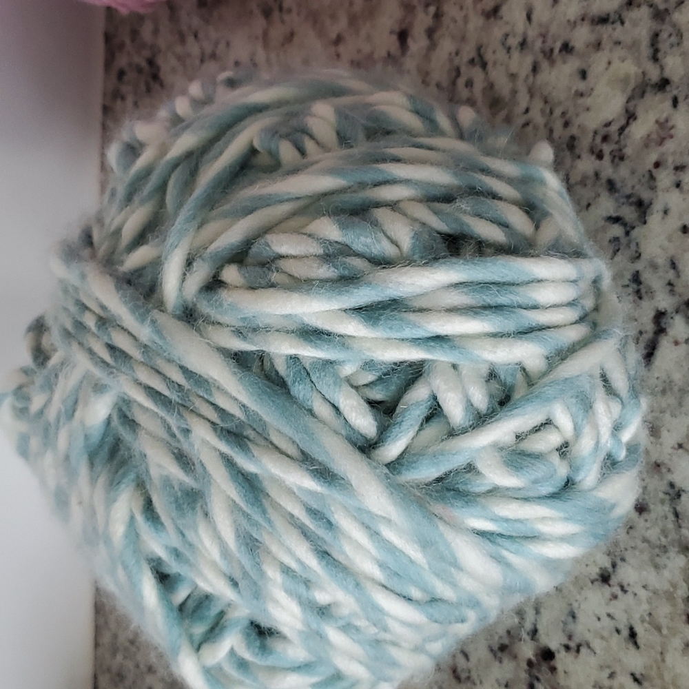 YARN - Picture 1 of 1